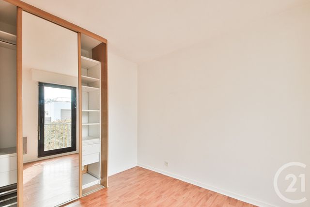 Appartement F3 à vendre - 3 pièces - 53.82 m2 - COURBEVOIE - 92 - ILE-DE-FRANCE - Century 21 Victor Hugo - Trocadéro