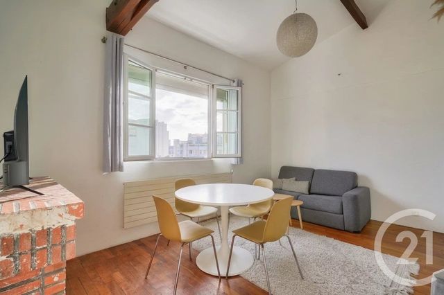 Appartement Duplex à vendre - 2 pièces - 42.87 m2 - PARIS - 75016 - ILE-DE-FRANCE - Century 21 Victor Hugo - Trocadéro