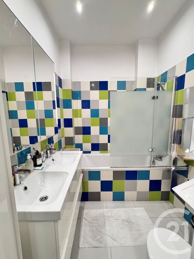 Appartement F6 à louer - 6 pièces - 152.43 m2 - NEUILLY SUR SEINE - 92 - ILE-DE-FRANCE - Century 21 Victor Hugo - Trocadéro