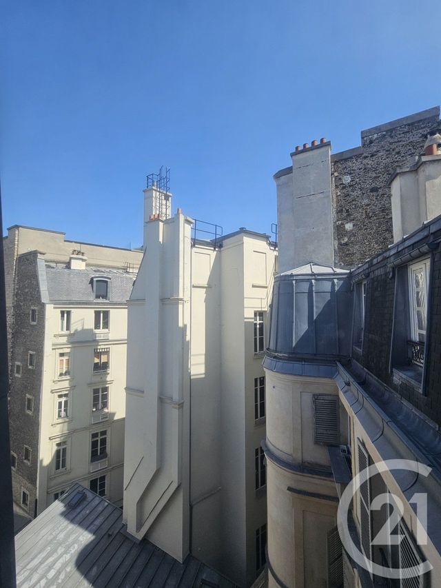 Appartement F1 à vendre - 1 pièce - 10.43 m2 - PARIS - 75017 - ILE-DE-FRANCE - Century 21 Victor Hugo - Trocadéro