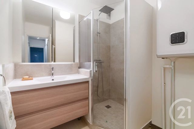 Appartement F4 à vendre - 4 pièces - 73.52 m2 - PARIS - 75116 - ILE-DE-FRANCE - Century 21 Victor Hugo - Trocadéro
