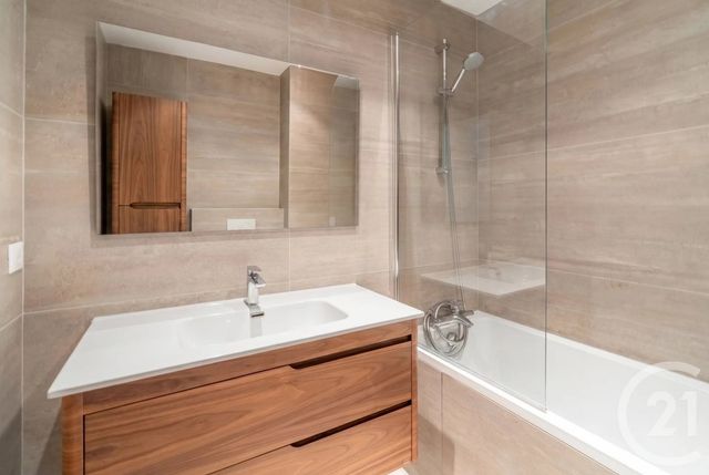 Appartement F4 à vendre - 4 pièces - 89.98 m2 - PARIS - 75116 - ILE-DE-FRANCE - Century 21 Victor Hugo - Trocadéro