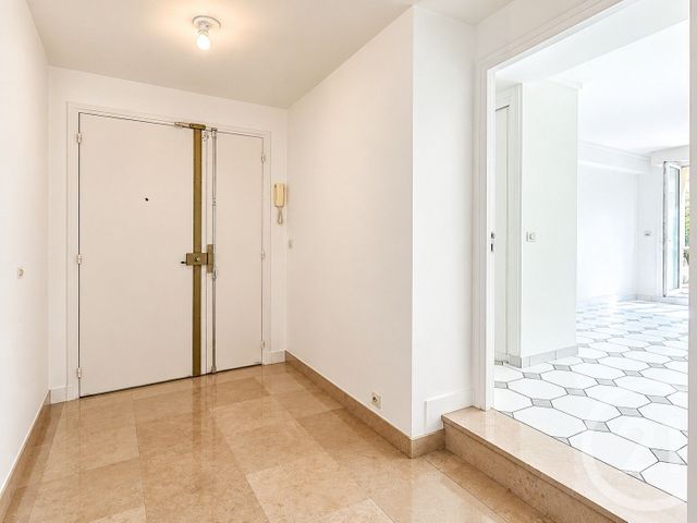 Appartement F3 à vendre - 3 pièces - 107.14 m2 - PARIS - 75015 - ILE-DE-FRANCE - Century 21 Victor Hugo - Trocadéro