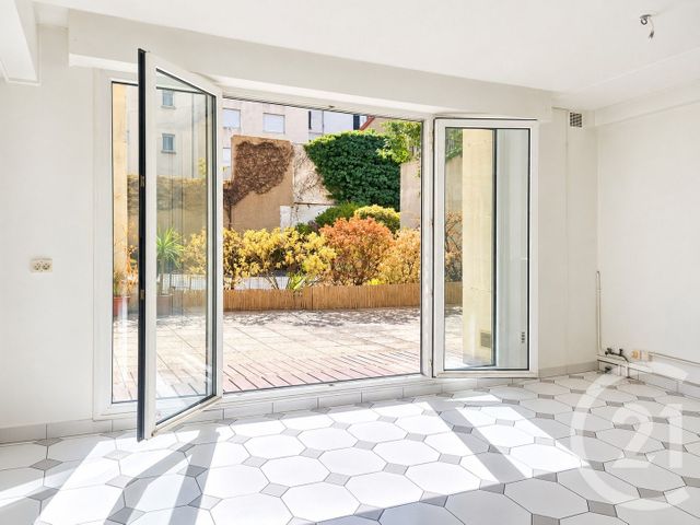 Appartement F3 à vendre - 3 pièces - 107.14 m2 - PARIS - 75015 - ILE-DE-FRANCE - Century 21 Victor Hugo - Trocadéro