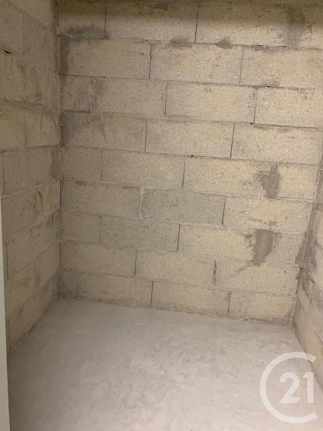 Appartement F3 à louer - 3 pièces - 70.7 m2 - ST OUEN - 93 - ILE-DE-FRANCE - Century 21 Victor Hugo - Trocadéro