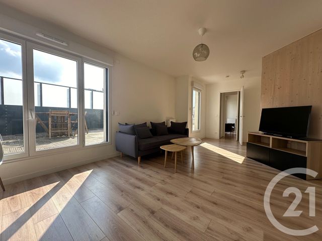 Appartement F3 à louer - 3 pièces - 70.7 m2 - ST OUEN - 93 - ILE-DE-FRANCE - Century 21 Victor Hugo - Trocadéro