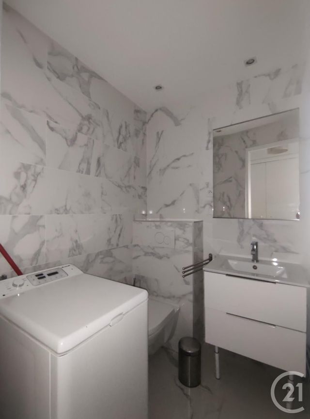 Appartement F1 à louer - 1 pièce - 29.14 m2 - PARIS - 75016 - ILE-DE-FRANCE - Century 21 Victor Hugo - Trocadéro
