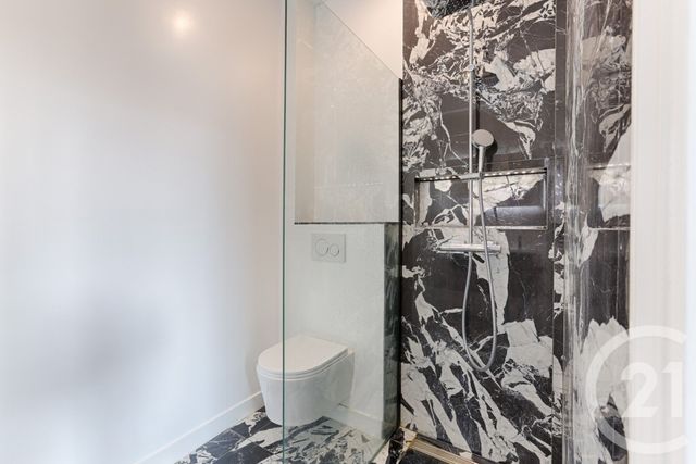 Appartement Duplex à louer - 4 pièces - 142.25 m2 - PARIS - 75016 - ILE-DE-FRANCE - Century 21 Victor Hugo - Trocadéro