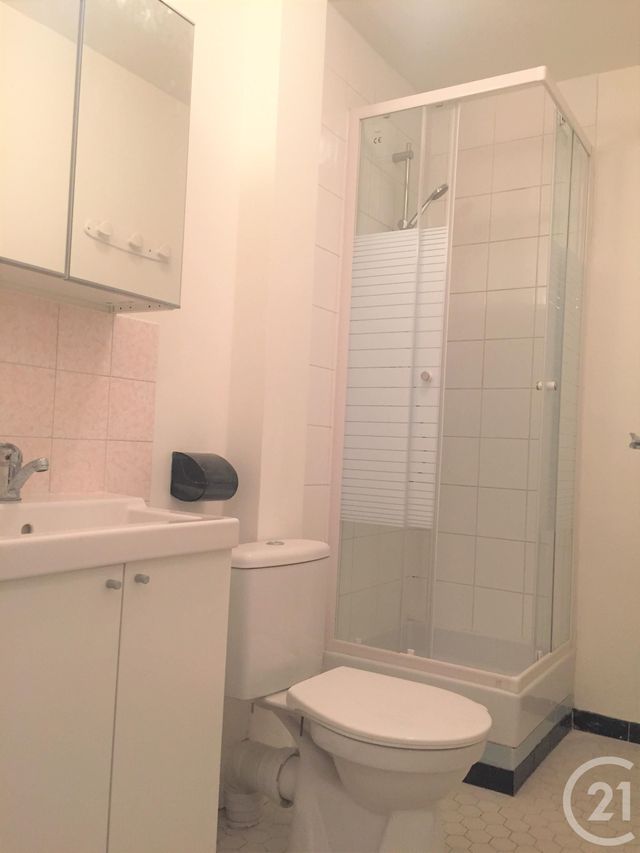 Appartement F1 à louer - 1 pièce - 19.74 m2 - PARIS - 75016 - ILE-DE-FRANCE - Century 21 Victor Hugo - Trocadéro