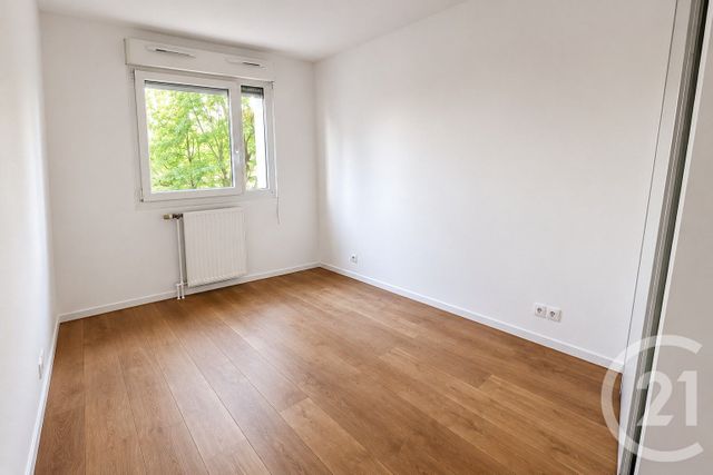 Appartement F2 à louer - 2 pièces - 44.79 m2 - COURBEVOIE - 92 - ILE-DE-FRANCE - Century 21 Victor Hugo - Trocadéro