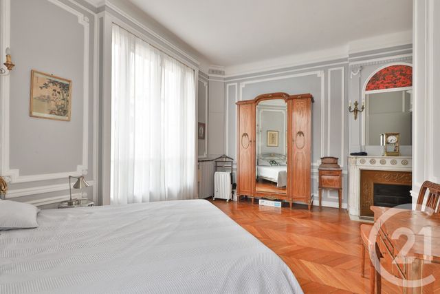 Appartement F5 à vendre - 5 pièces - 147.7 m2 - PARIS - 75016 - ILE-DE-FRANCE - Century 21 Victor Hugo - Trocadéro