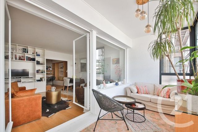 Appartement F2 à vendre - 2 pièces - 70.9 m2 - PARIS - 75015 - ILE-DE-FRANCE - Century 21 Victor Hugo - Trocadéro