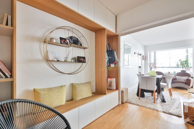 Appartement F2 à vendre - 2 pièces - 70.9 m2 - PARIS - 75015 - ILE-DE-FRANCE - Century 21 Victor Hugo - Trocadéro