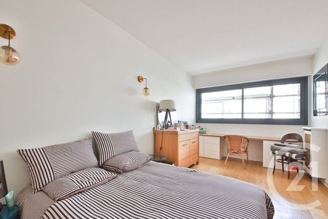 Appartement F2 à vendre - 2 pièces - 70.9 m2 - PARIS - 75015 - ILE-DE-FRANCE - Century 21 Victor Hugo - Trocadéro