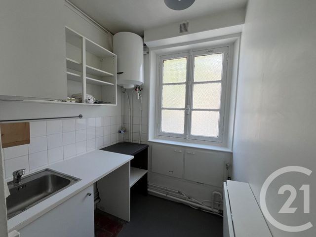 Appartement F2 à louer - 2 pièces - 33.01 m2 - PARIS - 75015 - ILE-DE-FRANCE - Century 21 Victor Hugo - Trocadéro