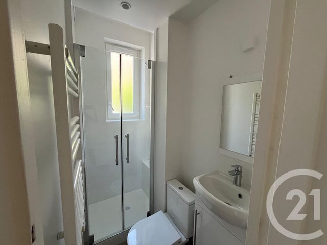 Appartement F2 à louer - 2 pièces - 33.01 m2 - PARIS - 75015 - ILE-DE-FRANCE - Century 21 Victor Hugo - Trocadéro