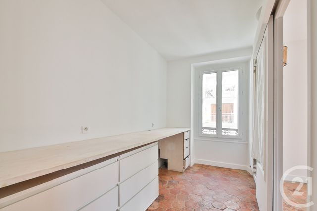 Appartement F2 à vendre - 2 pièces - 37.6 m2 - PARIS - 75015 - ILE-DE-FRANCE - Century 21 Victor Hugo - Trocadéro
