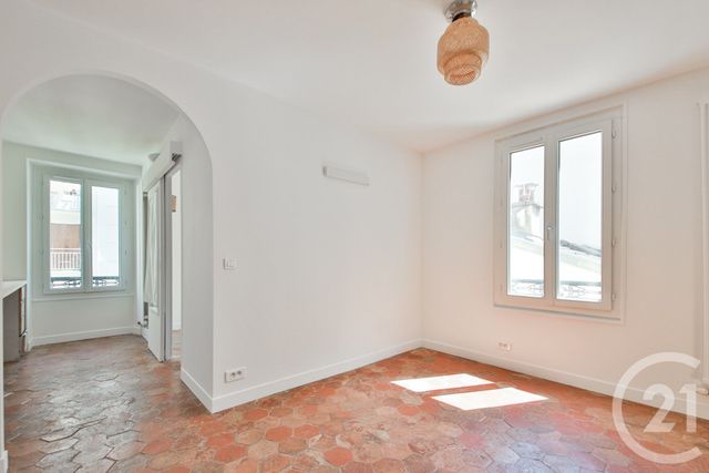 Appartement F2 à vendre - 2 pièces - 37.6 m2 - PARIS - 75015 - ILE-DE-FRANCE - Century 21 Victor Hugo - Trocadéro