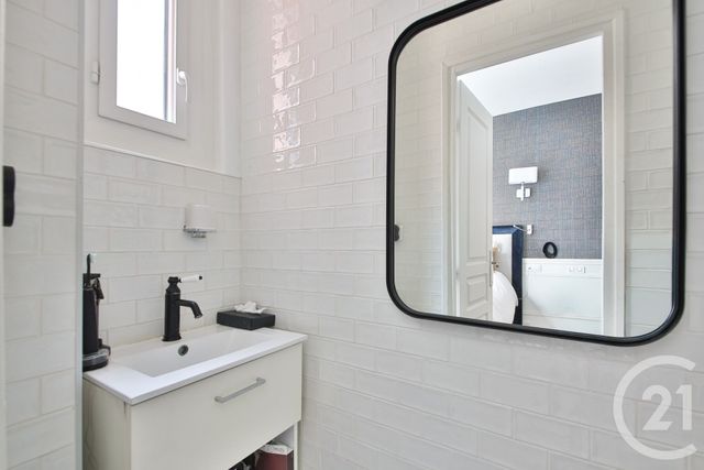 Appartement F3 à vendre - 3 pièces - 77.72 m2 - BOULOGNE BILLANCOURT - 92 - ILE-DE-FRANCE - Century 21 Victor Hugo - Trocadéro