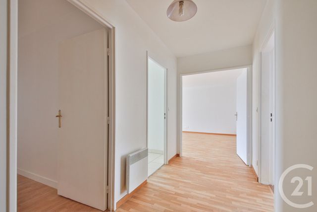 Appartement F4 à vendre - 4 pièces - 107.93 m2 - SURESNES - 92 - ILE-DE-FRANCE - Century 21 Victor Hugo - Trocadéro