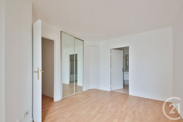 Appartement F4 à vendre - 4 pièces - 107.93 m2 - SURESNES - 92 - ILE-DE-FRANCE - Century 21 Victor Hugo - Trocadéro