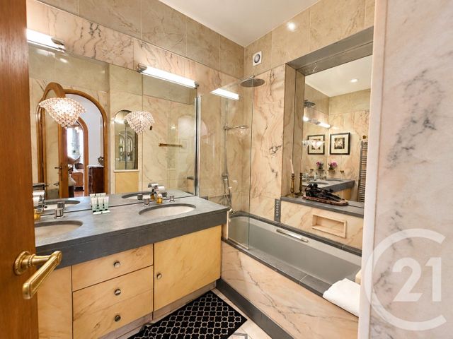 Appartement F2 à louer - 2 pièces - 75.94 m2 - NEUILLY SUR SEINE - 92 - ILE-DE-FRANCE - Century 21 Victor Hugo - Trocadéro
