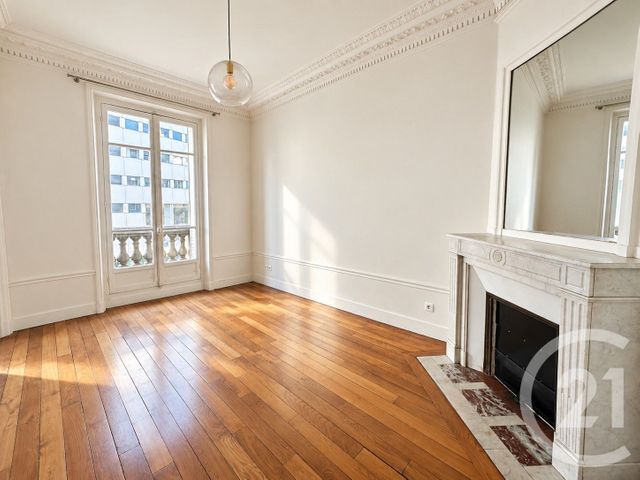 Appartement F3 à louer - 3 pièces - 56.22 m2 - PARIS - 75016 - ILE-DE-FRANCE - Century 21 Victor Hugo - Trocadéro