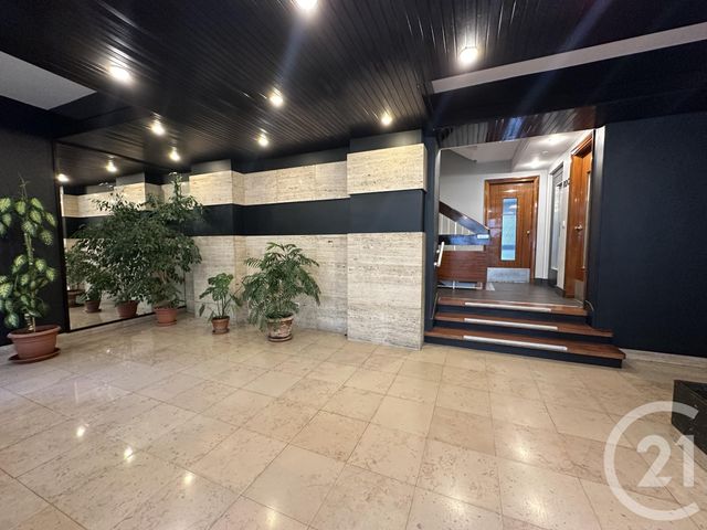 Appartement F2 à louer - 2 pièces - 49.78 m2 - PARIS - 75015 - ILE-DE-FRANCE - Century 21 Victor Hugo - Trocadéro