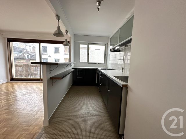 Appartement F2 à louer - 2 pièces - 49.78 m2 - PARIS - 75015 - ILE-DE-FRANCE - Century 21 Victor Hugo - Trocadéro