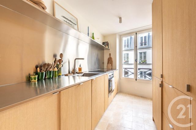 Appartement Duplex à vendre - 3 pièces - 77.12 m2 - PARIS - 75009 - ILE-DE-FRANCE - Century 21 Victor Hugo - Trocadéro