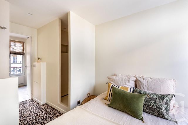 Appartement Duplex à vendre - 3 pièces - 77.12 m2 - PARIS - 75009 - ILE-DE-FRANCE - Century 21 Victor Hugo - Trocadéro