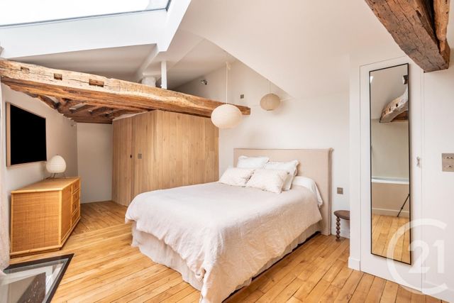Appartement Duplex à vendre - 3 pièces - 77.12 m2 - PARIS - 75009 - ILE-DE-FRANCE - Century 21 Victor Hugo - Trocadéro
