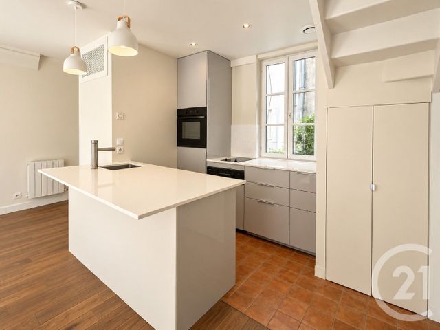 Appartement Duplex à vendre - 2 pièces - 50.6 m2 - PARIS - 75003 - ILE-DE-FRANCE - Century 21 Victor Hugo - Trocadéro
