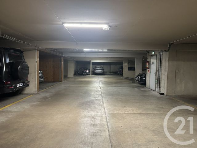 parking à louer - 12.17 m2 - PARIS - 75016 - ILE-DE-FRANCE - Century 21 Victor Hugo - Trocadéro