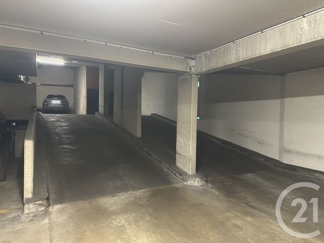 parking à louer - 12.17 m2 - PARIS - 75016 - ILE-DE-FRANCE - Century 21 Victor Hugo - Trocadéro