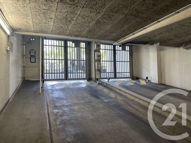 parking à louer - 12.17 m2 - PARIS - 75016 - ILE-DE-FRANCE - Century 21 Victor Hugo - Trocadéro