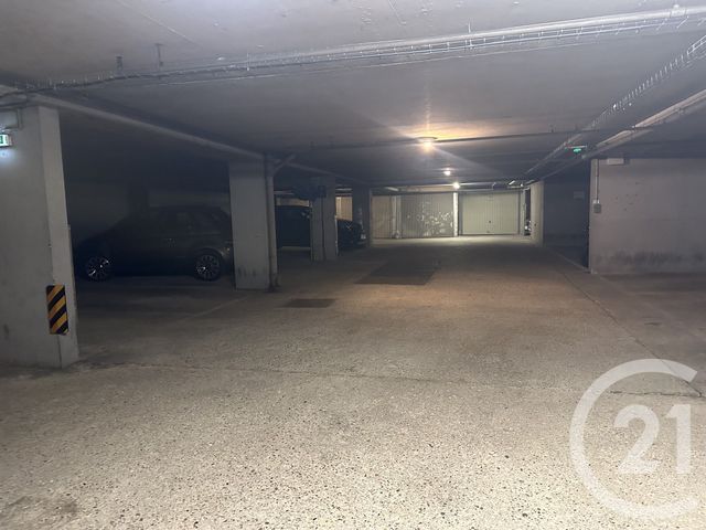 parking à louer - 11.07 m2 - PARIS - 75016 - ILE-DE-FRANCE - Century 21 Victor Hugo - Trocadéro