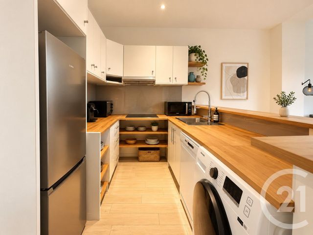 Appartement F4 à louer - 4 pièces - 83.9 m2 - PARIS - 75016 - ILE-DE-FRANCE - Century 21 Victor Hugo - Trocadéro