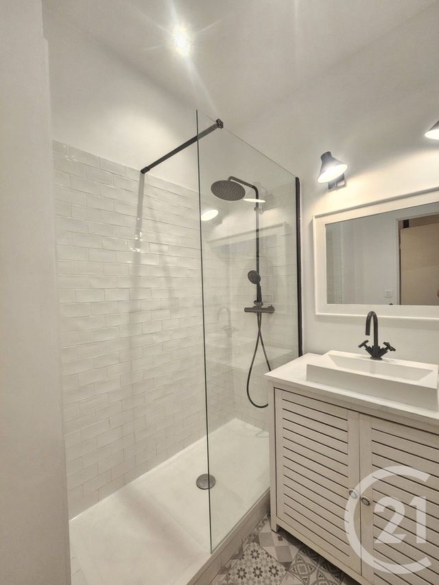 Appartement F2 à louer - 2 pièces - 39.06 m2 - PARIS - 75016 - ILE-DE-FRANCE - Century 21 Victor Hugo - Trocadéro