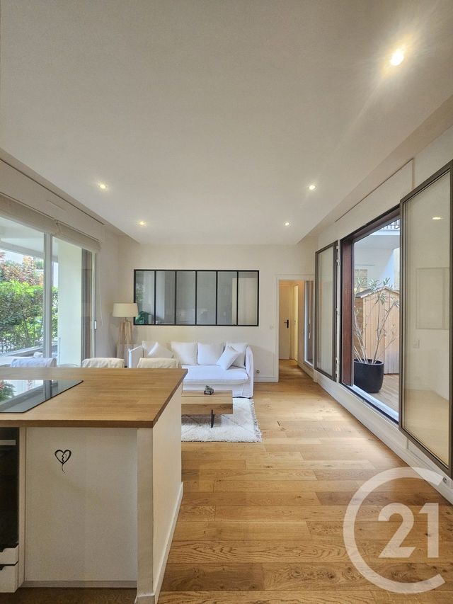 Appartement F2 à louer - 2 pièces - 39.06 m2 - PARIS - 75016 - ILE-DE-FRANCE - Century 21 Victor Hugo - Trocadéro