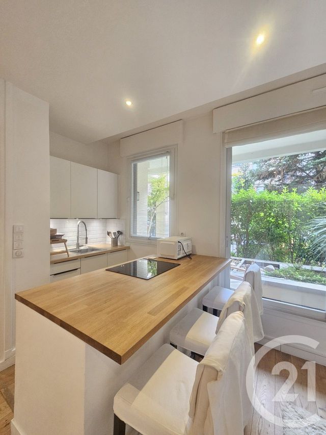 Appartement F2 à louer - 2 pièces - 39.06 m2 - PARIS - 75016 - ILE-DE-FRANCE - Century 21 Victor Hugo - Trocadéro