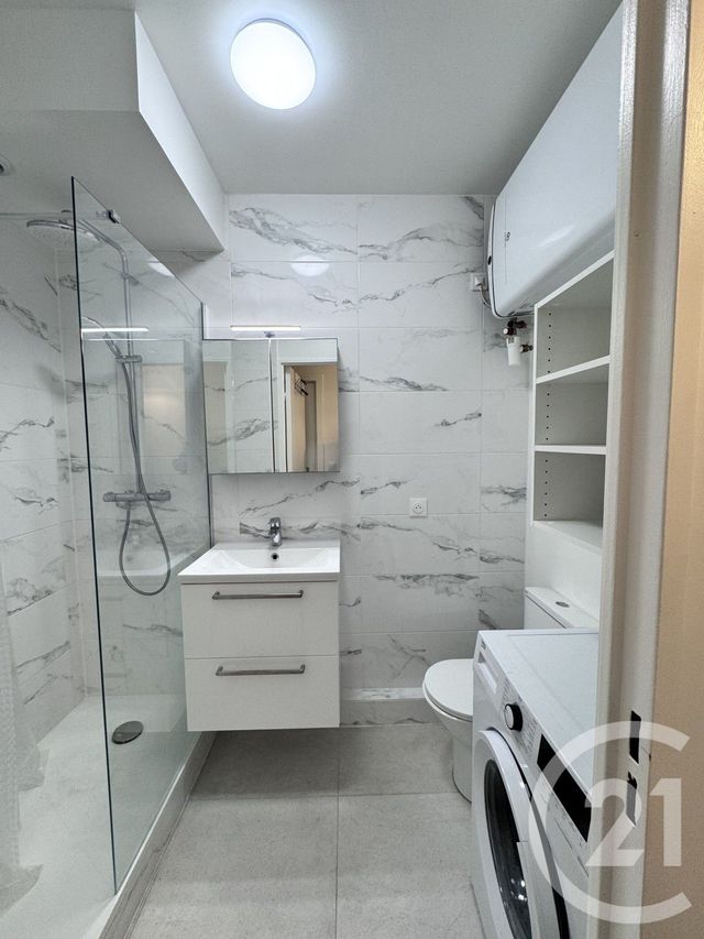 Appartement Studio à louer - 1 pièce - 20.0 m2 - NEUILLY SUR SEINE - 92 - ILE-DE-FRANCE - Century 21 Victor Hugo - Trocadéro