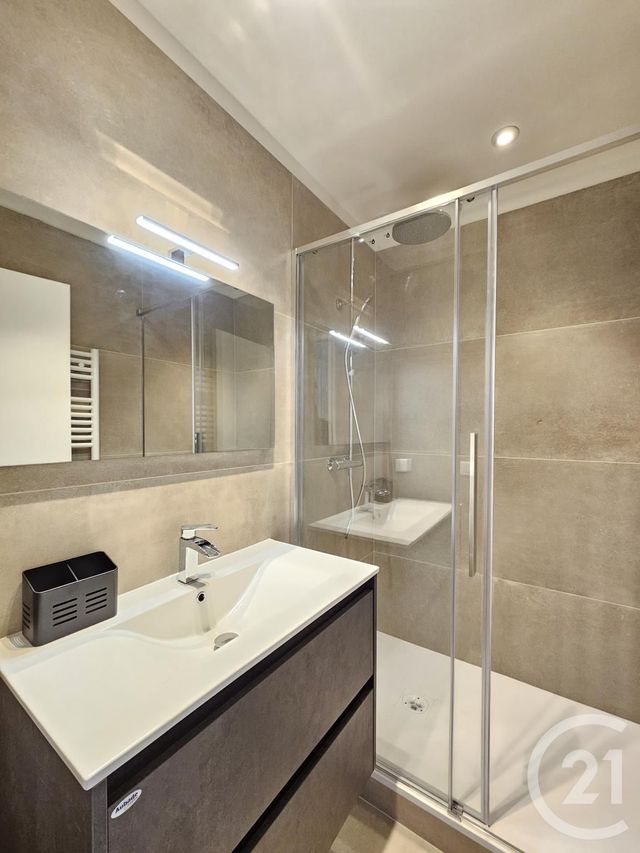 Appartement F3 à louer - 3 pièces - 77.36 m2 - NEUILLY SUR SEINE - 92 - ILE-DE-FRANCE - Century 21 Victor Hugo - Trocadéro