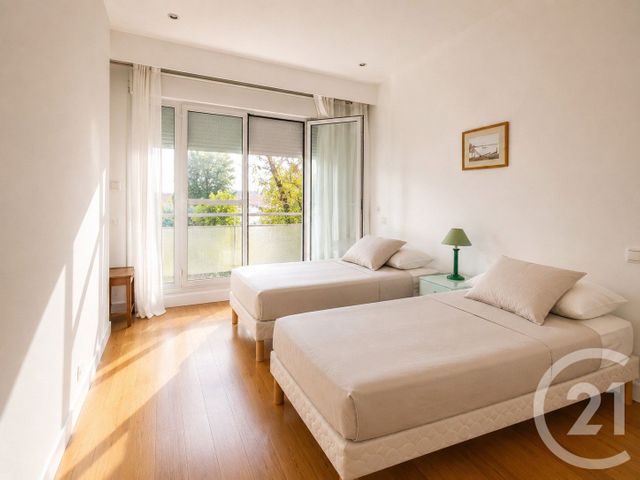 Appartement F4 à vendre - 4 pièces - 102.9 m2 - PARIS - 75016 - ILE-DE-FRANCE - Century 21 Victor Hugo - Trocadéro
