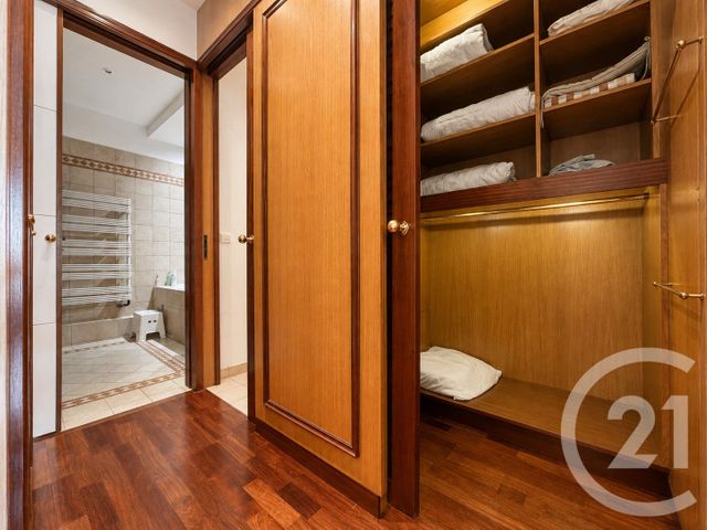 Appartement F4 à vendre - 4 pièces - 102.9 m2 - PARIS - 75016 - ILE-DE-FRANCE - Century 21 Victor Hugo - Trocadéro