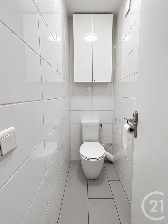 Appartement F4 à vendre - 4 pièces - 80.37 m2 - PARIS - 75019 - ILE-DE-FRANCE - Century 21 Victor Hugo - Trocadéro