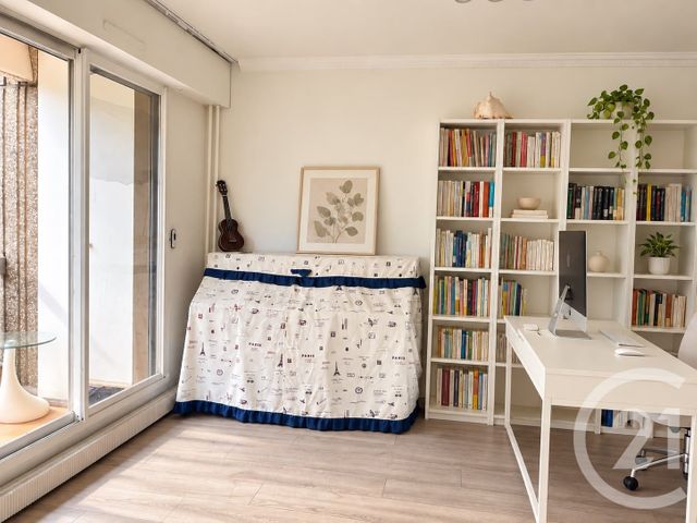 Appartement F4 à vendre - 4 pièces - 80.37 m2 - PARIS - 75019 - ILE-DE-FRANCE - Century 21 Victor Hugo - Trocadéro