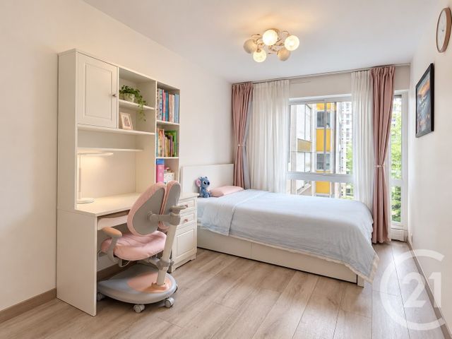 Appartement F4 à vendre - 4 pièces - 80.37 m2 - PARIS - 75019 - ILE-DE-FRANCE - Century 21 Victor Hugo - Trocadéro