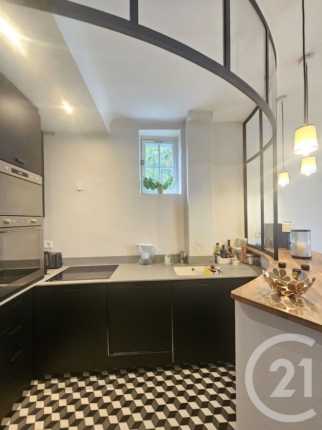 Appartement F3 à louer - 3 pièces - 75.73 m2 - PARIS - 75016 - ILE-DE-FRANCE - Century 21 Victor Hugo - Trocadéro