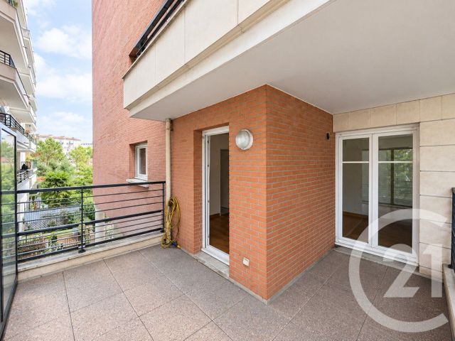Appartement à vendre - 2 pièces - 56.21 m2 - MONTROUGE - 92 - ILE-DE-FRANCE - Century 21 Victor Hugo - Trocadéro